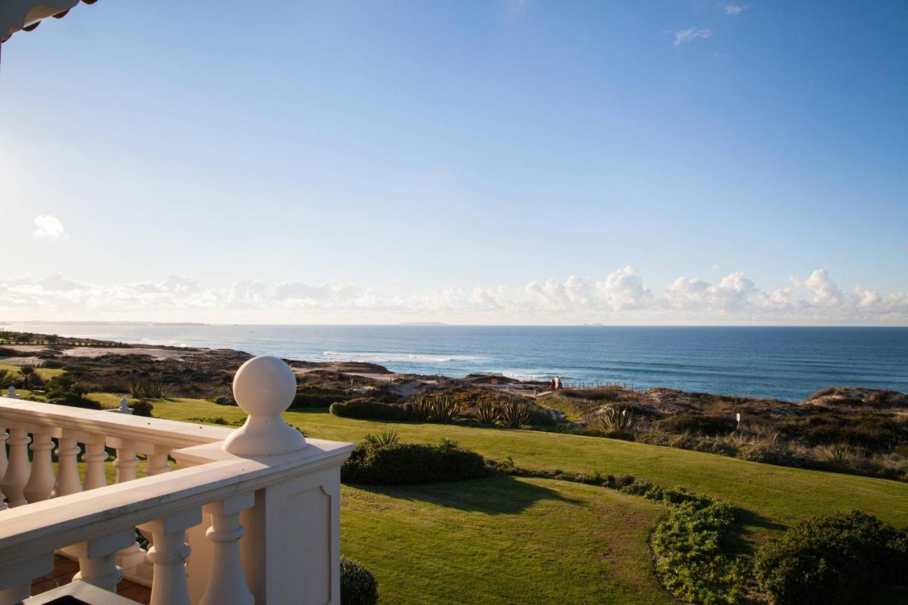 Praia D'El Rey Marriott Golf & Beach Resort Praia del Rei Exterior foto View of the Atlantic Ocean from the porch of the Ocean House