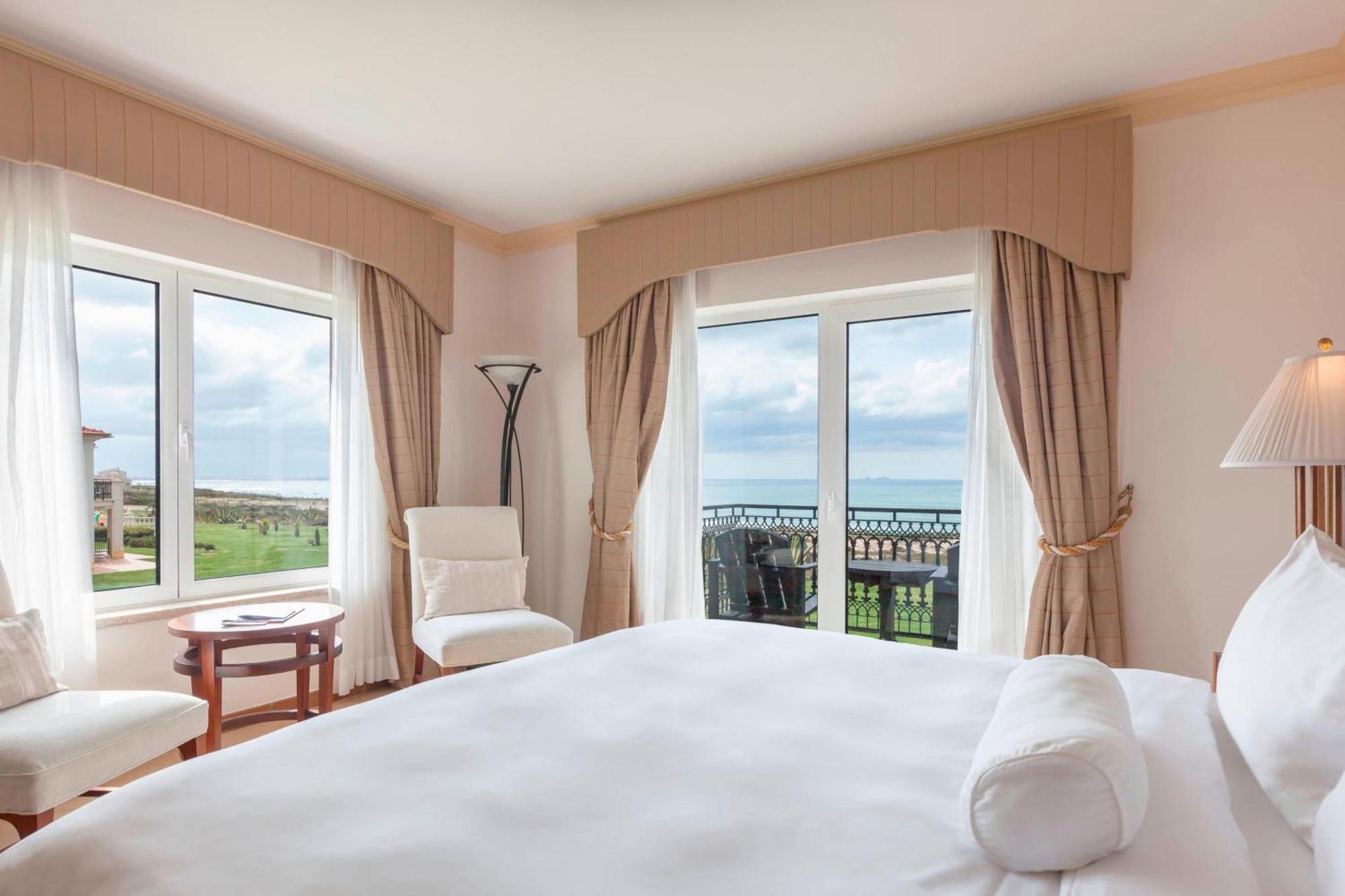 Praia D'El Rey Marriott Golf & Beach Resort Praia del Rei Exterior foto A bedroom at the hotel